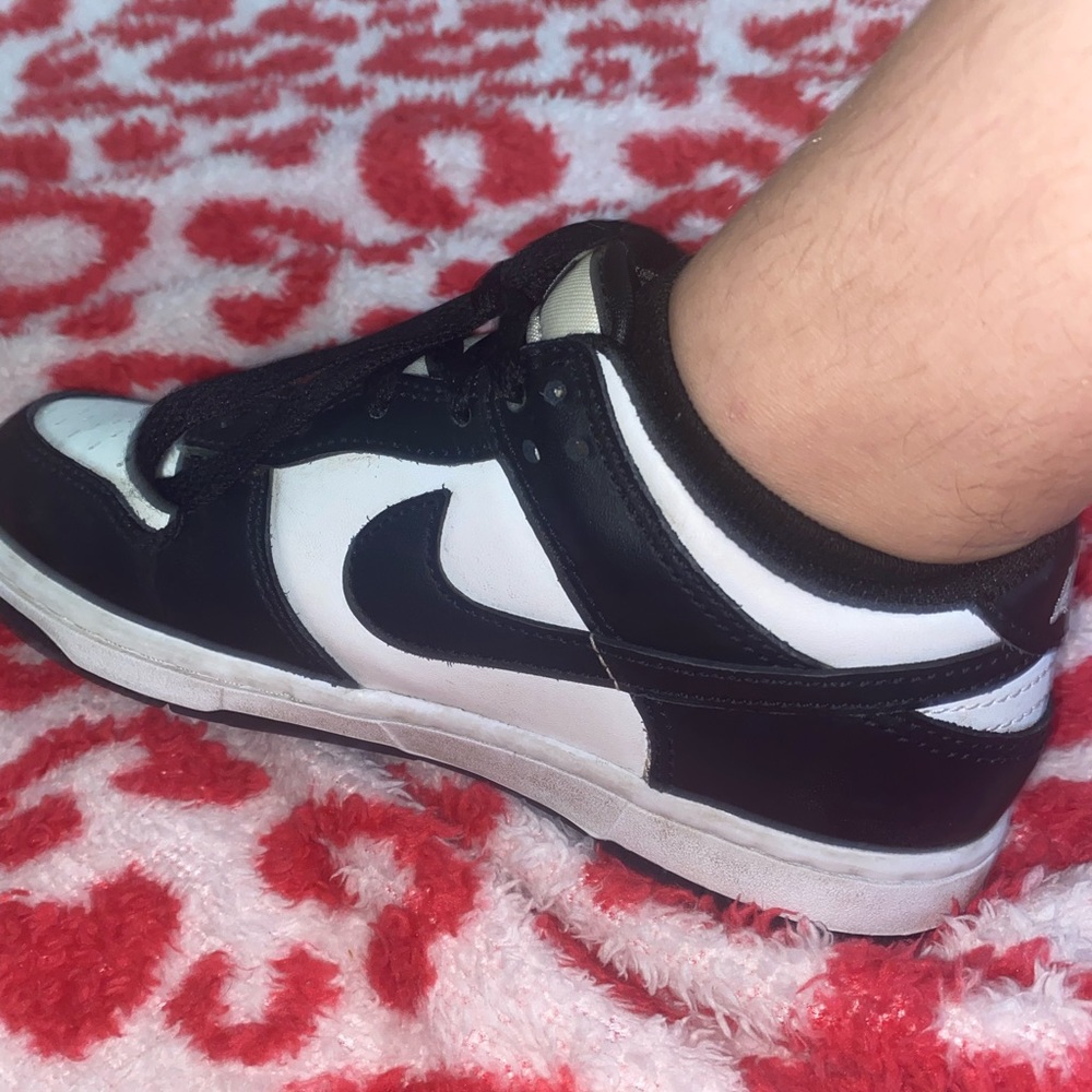 Nike Panda Dunk Black and White Low-Top Sneakers Size 5.5 Women’s - Picture 5 of 6